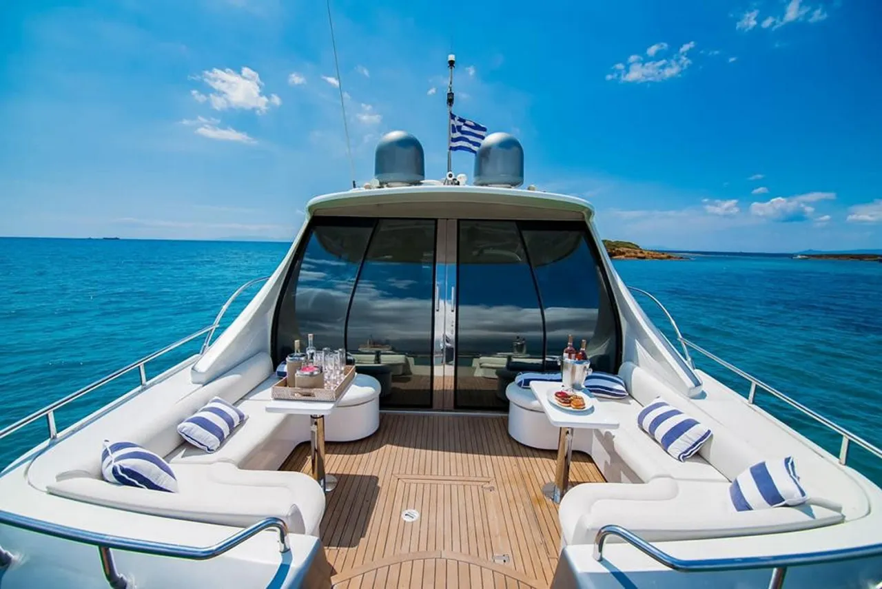 Pershing 70 - Photo 3