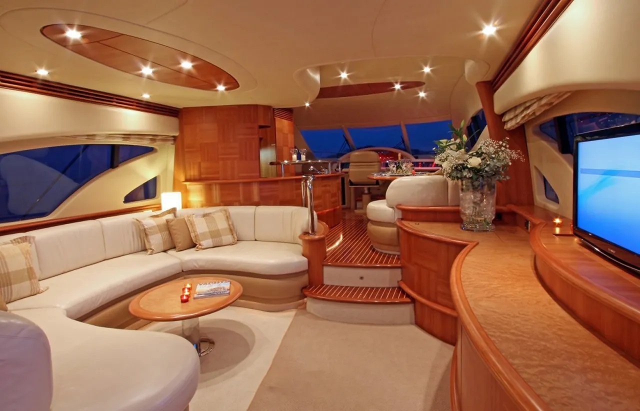 Azimut 62 - Photo 2