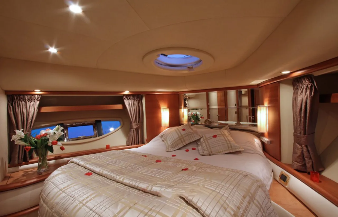 Azimut 62 - Photo 4