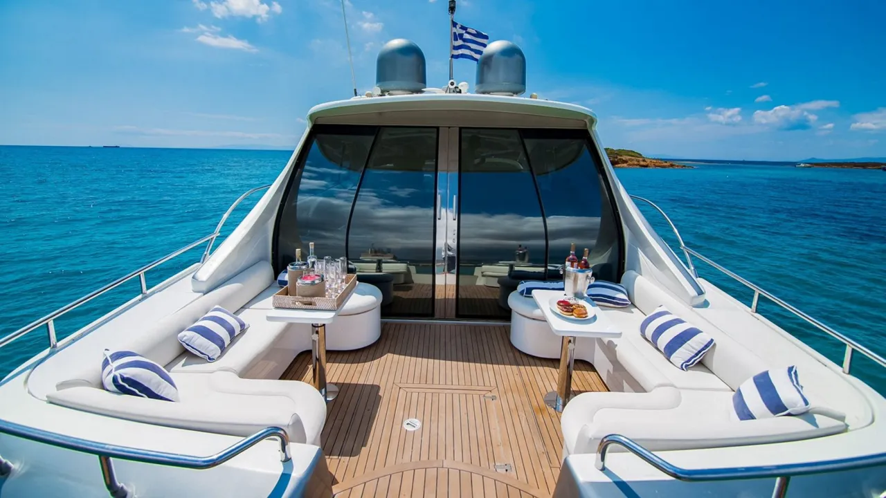 Pershing 65 - Photo 3