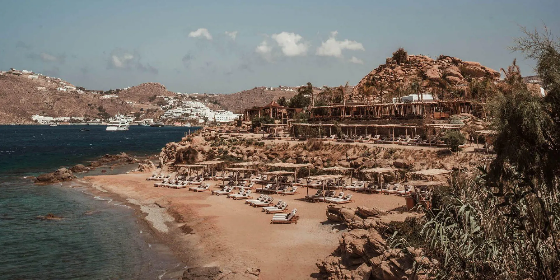 Photo of The Ultimate Mykonos Party Guide