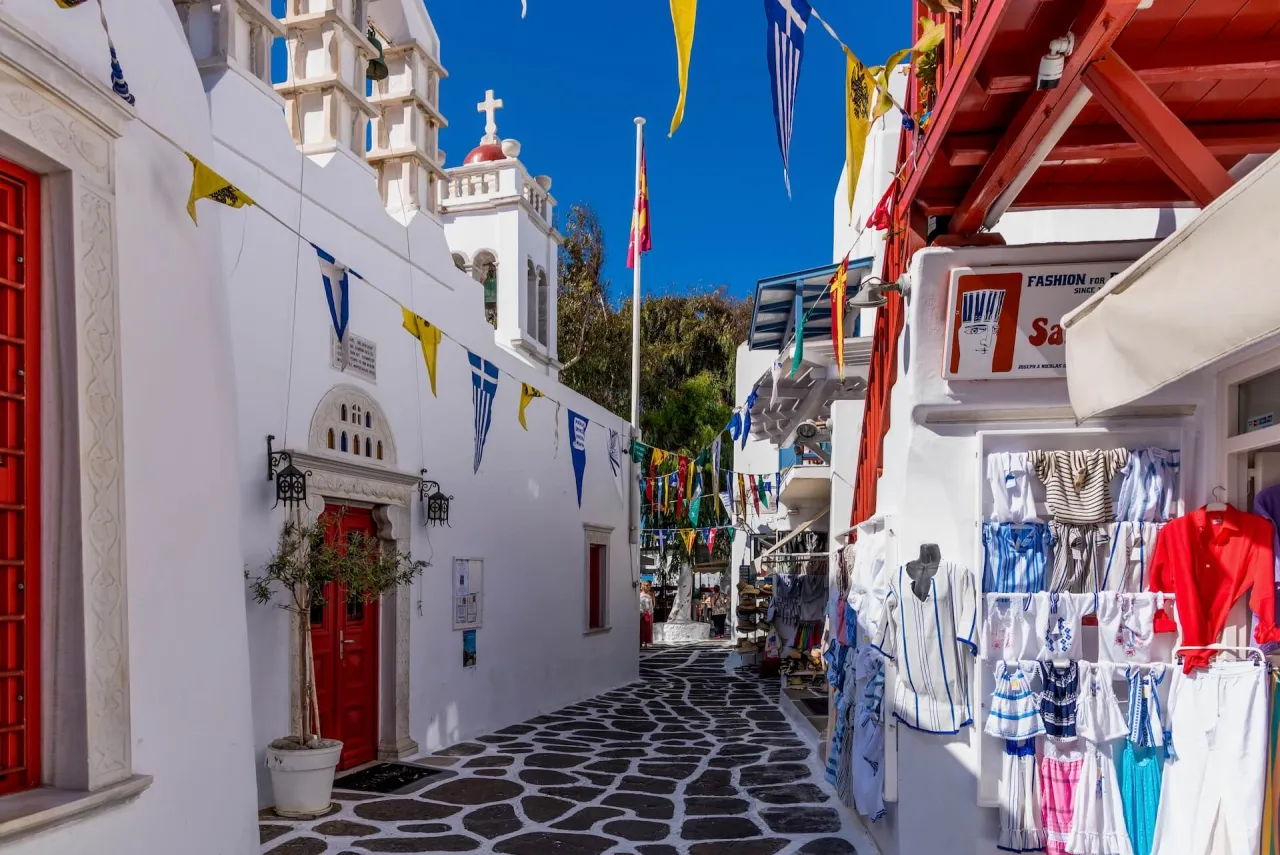 Photo of The Ultimate Guide for Shopping in Mykonos