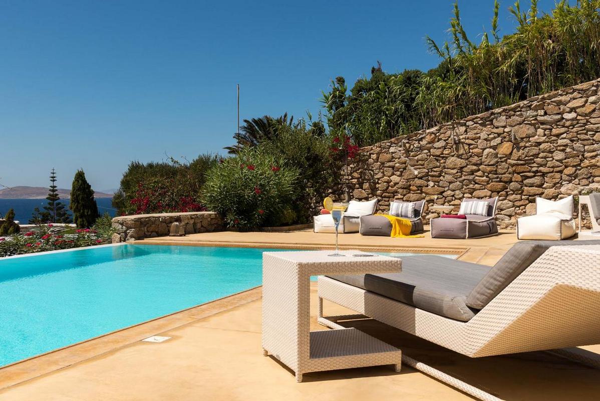 Villa Elina | Luxury Villa Rentals in Mykonos Greece
